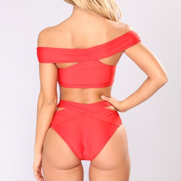 Fashion Nova Black “Deeper Than the Sea” Bikini 👙 - Picture 2 of 2